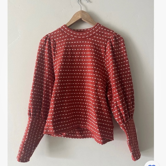 Very cute top, puff sleeve, very soft fabric - Picture 2 of 7